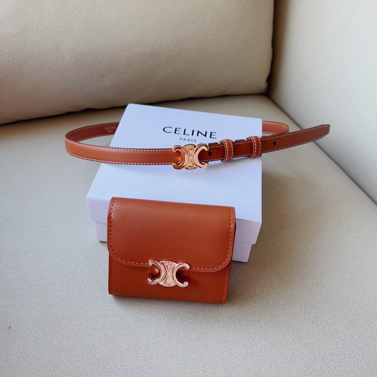 celine TRIOMPHE medium logo print and cowhide leather beltLogo print and cowhide leather TRIOMPHE with collar buckle and buckle fasteningLoop buckle and leather edges Light brown stitching, belt pouch belt 1.8 Cm two pac