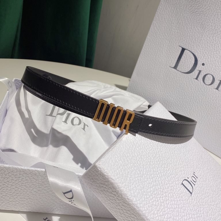 CD Dior 2.0cm Women's Belt Counter counter with Dior letter buckle, imported calfskin, star with the same belt, versatile explosive models. With a full set of packaging gift box