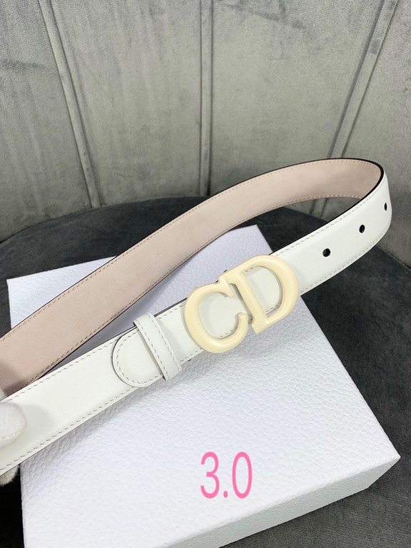 Width 3.0cm Dior (Dior) explosion of flat wireless belt body  Saddle head layer calf leather belt.Lacquered metal CD logo in imported double-layer cowhide leather.