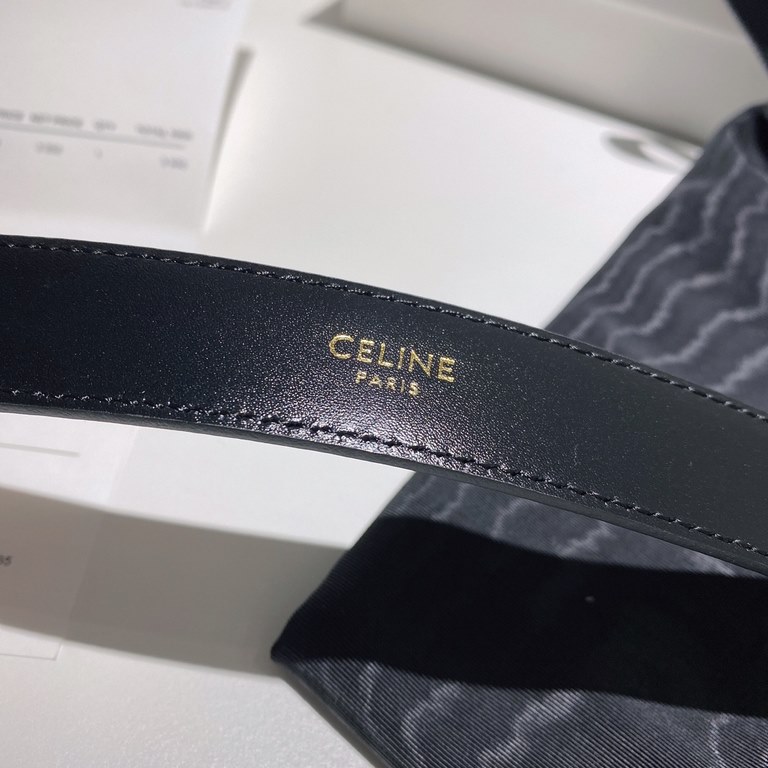 2.5cm, CELINE, original quality, double-sided calfskin with. Triumph buckle models. Pure copper antique hardware, this style is a symbol of fashion, more youthful fashion!