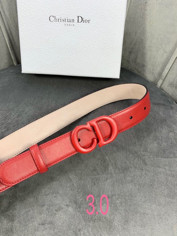 Width 3.0cm Dior (Dior) explosion of flat wireless belt body  Saddle head layer calf leather belt.Lacquered metal CD logo in imported double-layer cowhide leather.