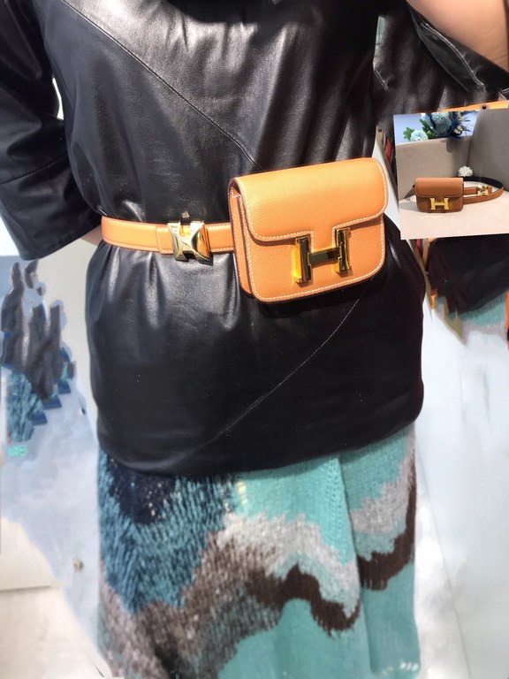 Hermes belt   belt bag at first sight is our innate fashion intuition, with different fashion collocation straight to the senses, light and shadow flow out of the aura, in the square inches between the integration of sel