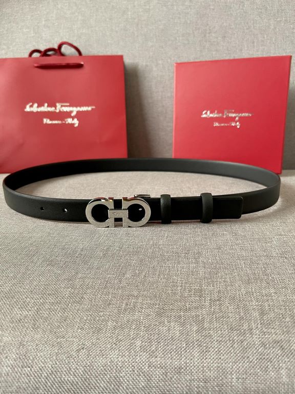 With a full set of packing gift box  Ferragamo women's double-sided imported calfskin head belt with 8 word boutique buckle, 2.5cm support NFC