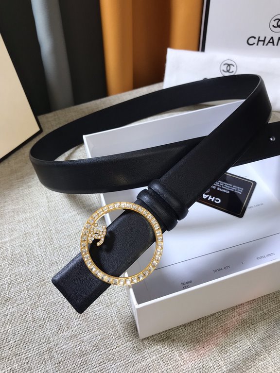 Chanel - CHANEL   new synchronization, the original single generation purchase level, 3.0cm The belt body on both sides of the use of imported original first layer calfskin, steel hand-set diamonds buckle, the belt body 