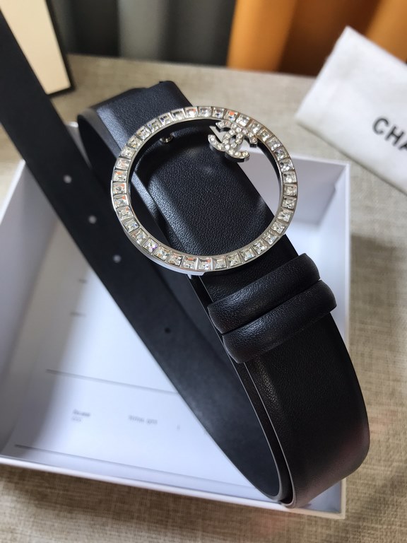 Chanel - CHANEL   new synchronization, the original single generation purchase level, 3.0cm The belt body on both sides of the use of imported original first layer calfskin, steel hand-set diamonds buckle, the belt body 