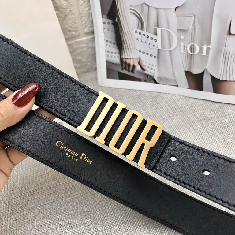 Dior official website synchronization Imported double-sided head layer calfskin leather original rough line design counter high-end quality with Dior exquisite Dior letter buckle Practical for spring, summer, fall and wi