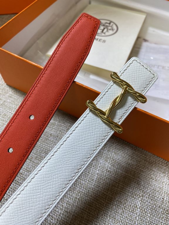 ~ Hermes new synchronized update, the original single generation purchase level, 24mm Belt body both sides of the imported original first-layer cowhide, pure steel new original buckle, the belt can be used on both sides 