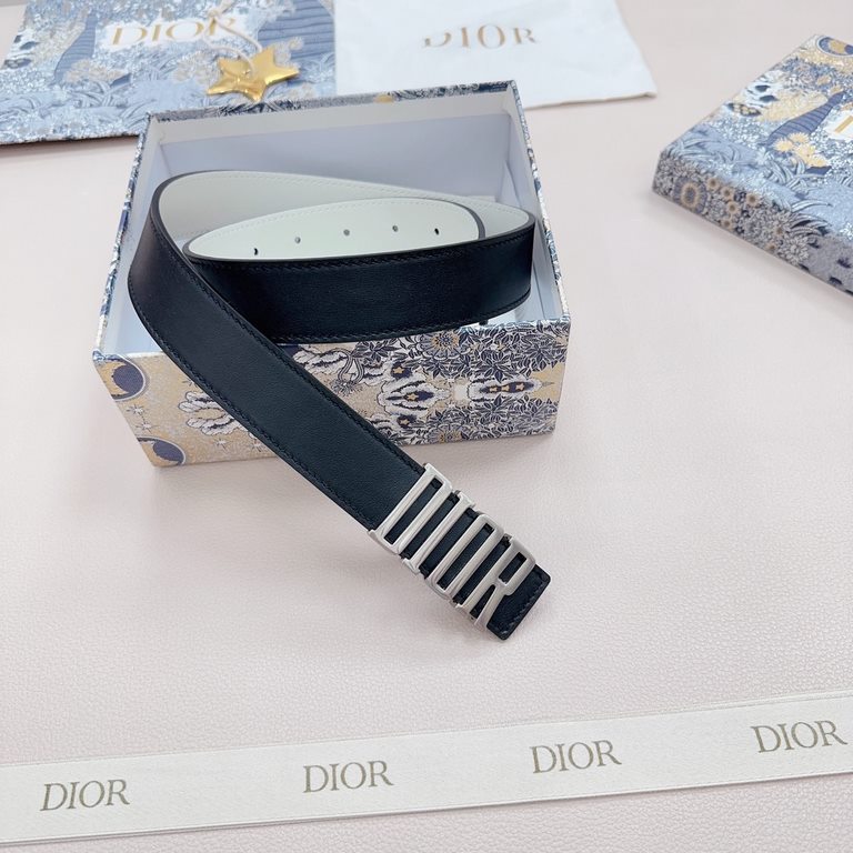 3.0cm Dior New. Double-sided head layer calf leather. Length 75.80.85.90.95.100. European yards, the original customized exquisite copper buckle [Celebrate] [Celebrate] [Celebrate] [Celebrate