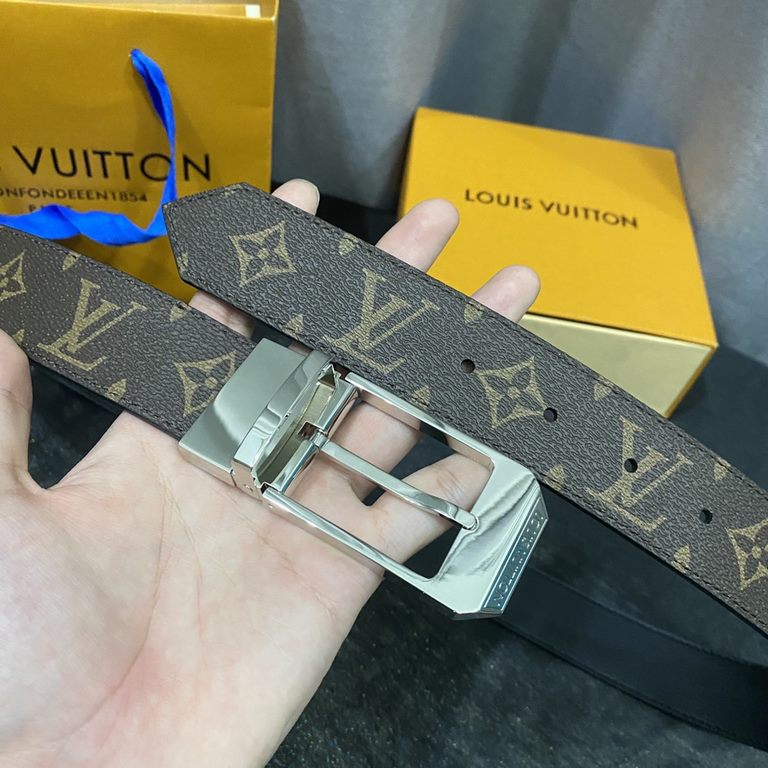 LV Women's fine original quality 35mm width counter code M9935 Donkey first couple style Classic black or bright pink two colors can be selected Both sides can be used. Versatile and stylish