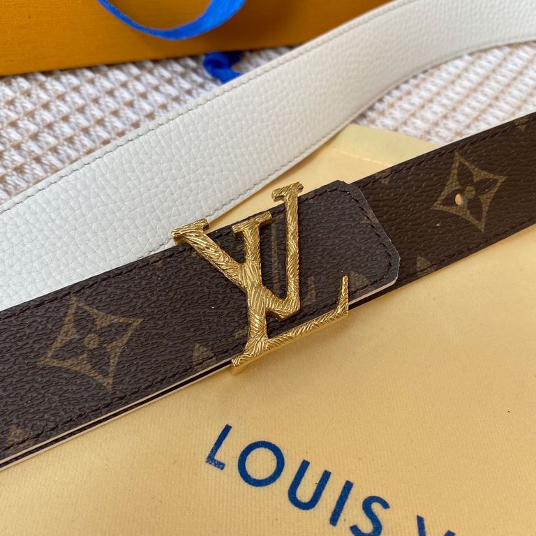 Comes with a full set of gift boxLOUIS VUITTON Louis Vuitton Overseas purchased original genuine Made in Spain - Classic reversible design, one for two Mon organ canvas leather belt, imported calfskin lining, shiny palla