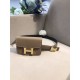 Hermes belt   belt bag at first sight is our innate fashion intuition, with different fashion collocation straight to the senses, light and shadow flow out of the aura, in the square inches between the integration of sel