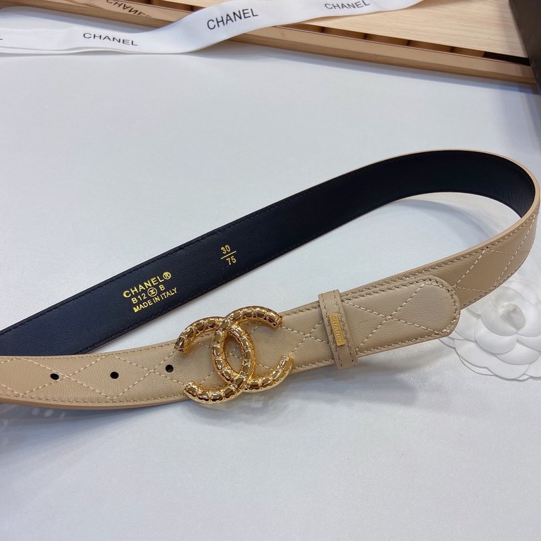 Xiao Xiang 3.0Cm     head layer sheepskin lattice and boutique precious metal hardware classic collocation, CC classic logo, sophisticated and elegant fashion full.