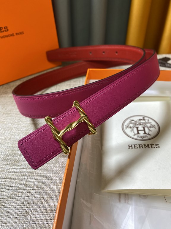 ~ Hermes new synchronized update, the original single generation purchase level, 24mm Belt body both sides of the imported original first-layer cowhide, pure steel new original buckle, the belt can be used on both sides 