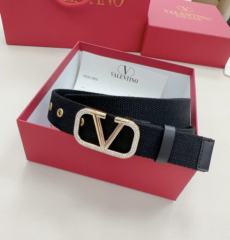 3.0cm Valentino new. Length 75.80.85.90.95.100. European size, original customized beautiful brass buckle [celebrate] [celebrate] [celebrate] [celebrate