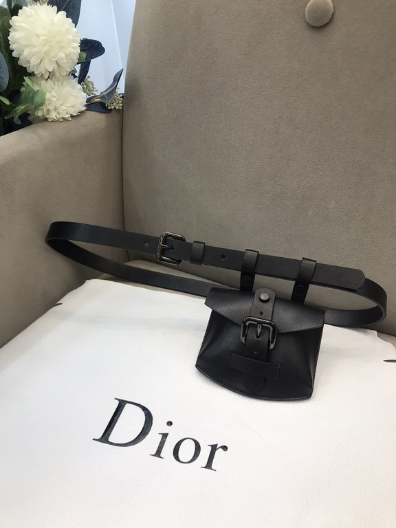 ～Dior women's designer models belt fanny pack ~ 18MM. gun buckle hardware belt smooth delicate leather, with the effect of super good-looking turnover rate of 100 percent on the body, all yards. Number NPJ-2-3081