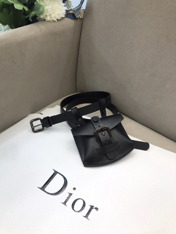 ～Dior women's designer models belt fanny pack ~ 18MM. gun buckle hardware belt smooth delicate leather, with the effect of super good-looking turnover rate of 100 percent on the body, all yards. Number NPJ-2-3081