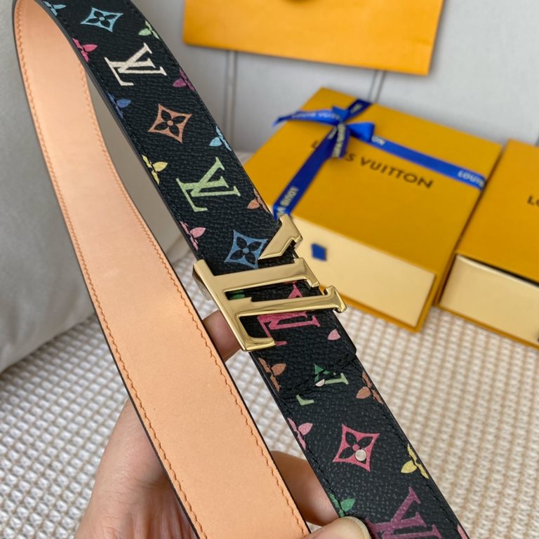 Comes with a full set of gift boxWidth 30mm LOUIS VUITTON OVERSEAS ORIGINAL GENUINE Made in Spain - Classic design Mon organ canvas leather belt Imported calfskin cream brushed bottom lining Shiny palladium-plated buckle