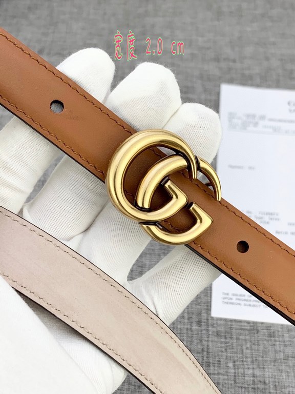 Width 2.0cm G U C C I This slim belt is crafted from polished calf leather with a double G buckle.