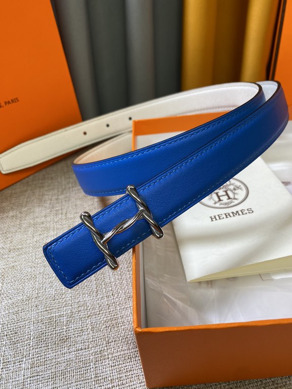 ~ Hermes new synchronized update, the original single generation purchase level, 24mm Belt body both sides of the imported original first-layer cowhide, pure steel new original buckle, the belt can be used on both sides 