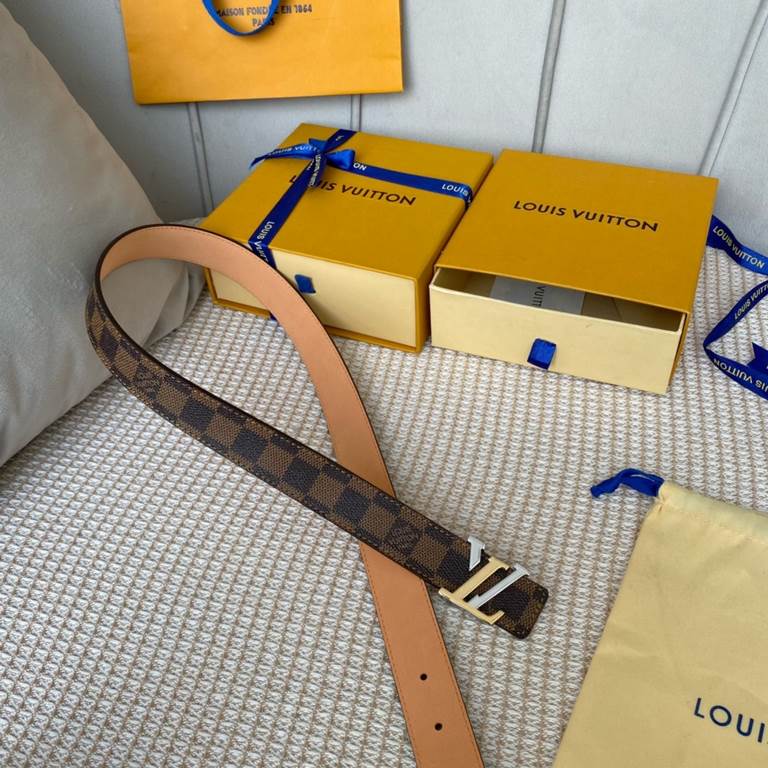 Comes with a full set of gift boxWidth 30mm LOUIS VUITTON OVERSEAS ORIGINAL GENUINE Made in Spain - Classic design Mon organ canvas leather belt Imported calfskin cream brushed bottom lining Shiny palladium-plated buckle