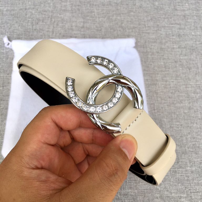 Women's belt Xiang-naire-er counter in the sale of explosive models      Thank you for the customer feedback real picture, top goods See for yourself the details 3.0CM