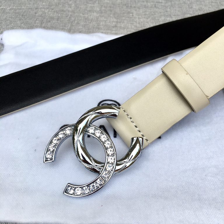 Women's belt Xiang-naire-er counter in the sale of explosive models      Thank you for the customer feedback real picture, top goods See for yourself the details 3.0CM