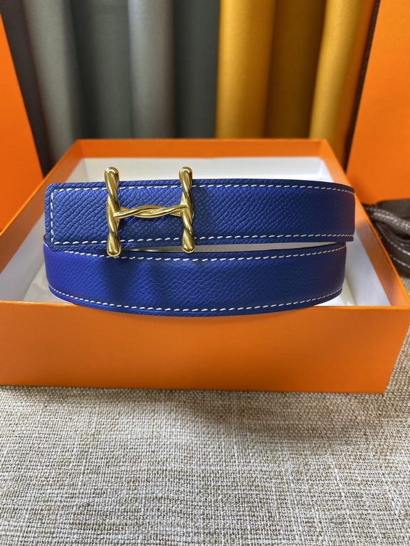 ~ Hermes new synchronized update, the original single generation purchase level, 24mm Belt body both sides of the imported original first-layer cowhide, pure steel new original buckle, the belt can be used on both sides 