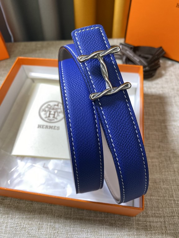 ~ Hermes new synchronized update, the original single generation purchase level, 24mm Belt body both sides of the imported original first-layer cowhide, pure steel new original buckle, the belt can be used on both sides 