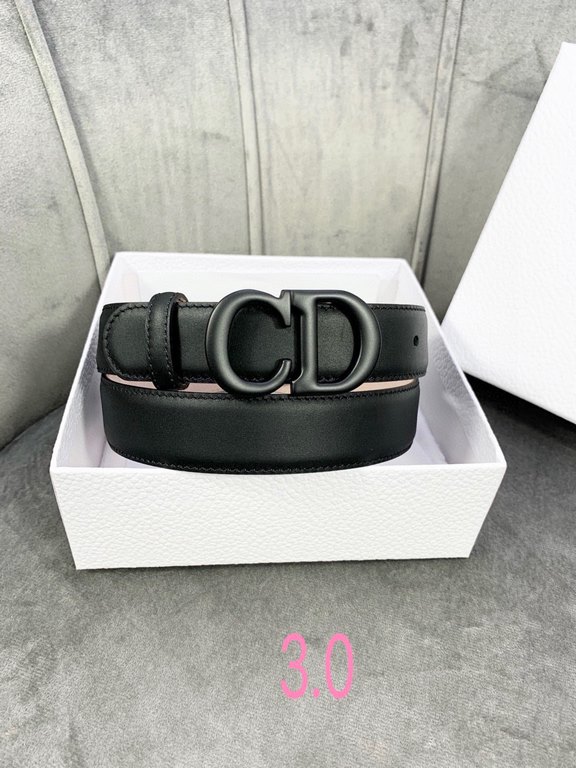 Width 3.0cm Dior (Dior) explosion of flat wireless belt body  Saddle head layer calf leather belt.Lacquered metal CD logo in imported double-layer cowhide leather.