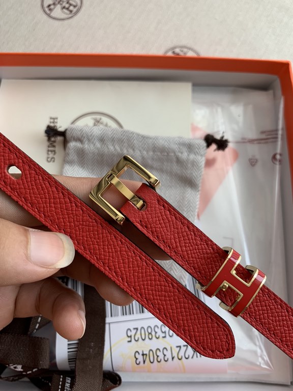 Hermès POP-H Hermès POP-H series, red color, gold brown on the reverse side, belt and enamel buckle, perfect combination, can be used as a belt and waist seal, thin belt 1.5cm, small, beautiful, better than the previous 