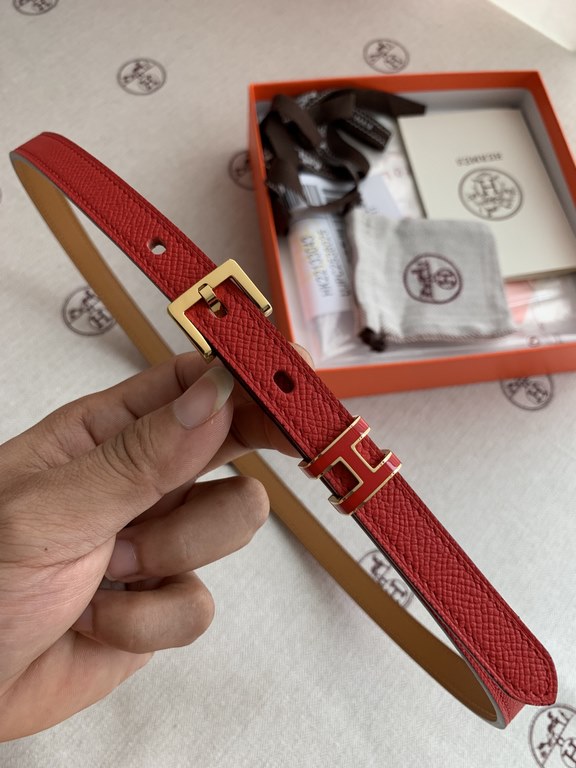 Hermès POP-H Hermès POP-H series, red color, gold brown on the reverse side, belt and enamel buckle, perfect combination, can be used as a belt and waist seal, thin belt 1.5cm, small, beautiful, better than the previous 