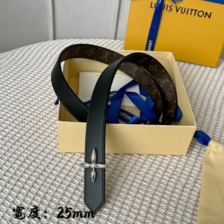 Lv pyrmide Truck L OEiI reversible belt 】 Donkey ladies   belt width 2.5cm Classic color coffee flower   calf leather plain bottom with new flower interlocking buckle can be worn on both sides of the fashionable and gene