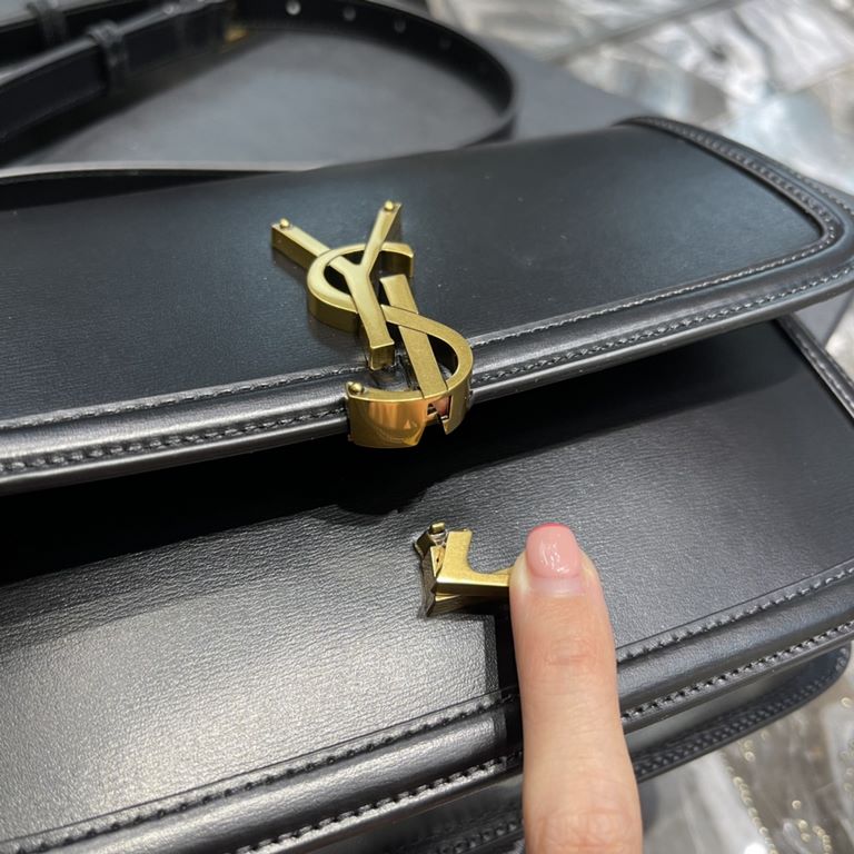 ]Black Gold Buckle_23cmMust fire models, not yet listed on the attack on the entire fashion circle, nostalgic left bank, inspired by the Paris left bank street name Rue De Solferino for the name! The bag is made of origi