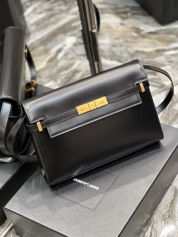 [In stock in seconds]             Manhattan 2020 latest bag type flap Manhattan baguette bag, a change from the previous classic logo, replaced by a low-key simple design style, it is a bit like the H family Kelly, very 