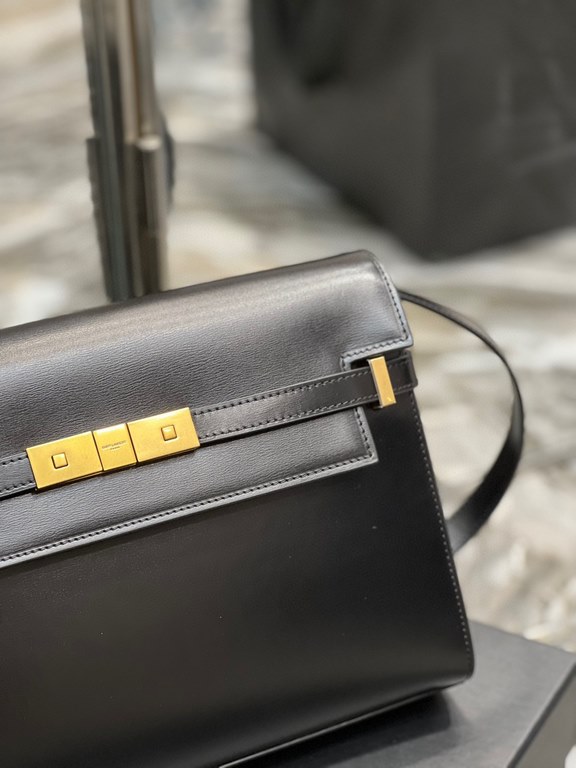 [In stock in seconds]             Manhattan 2020 latest bag type flap Manhattan baguette bag, a change from the previous classic logo, replaced by a low-key simple design style, it is a bit like the H family Kelly, very 