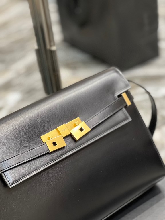 [In stock in seconds]             Manhattan 2020 latest bag type flap Manhattan baguette bag, a change from the previous classic logo, replaced by a low-key simple design style, it is a bit like the H family Kelly, very 