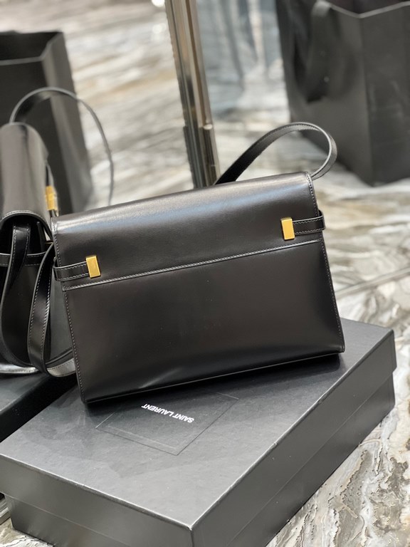 [In stock in seconds]             Manhattan 2020 latest bag type flap Manhattan baguette bag, a change from the previous classic logo, replaced by a low-key simple design style, it is a bit like the H family Kelly, very 