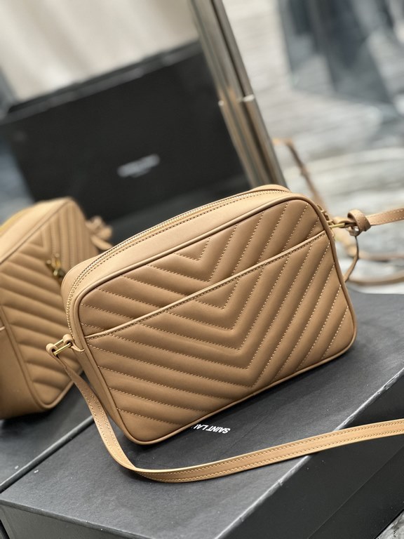 [New Version]Lou camera bag_caramel gold buckleTop imported Italian cowhide camera bag, Hong Kong purchased zp open molding and typing, to do exactly the same! Very delicate! Adjustable shoulder strap with fashion tassel