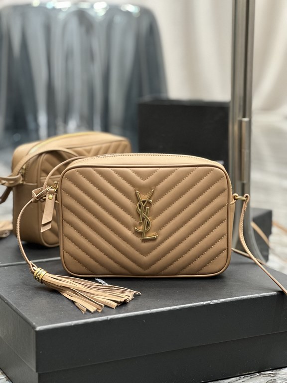 [New Version]Lou camera bag_caramel gold buckleTop imported Italian cowhide camera bag, Hong Kong purchased zp open molding and typing, to do exactly the same! Very delicate! Adjustable shoulder strap with fashion tassel