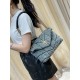 Denim with black full leather shoulder strap_The limited denim line of bags is just so seedy! Chic and casual.