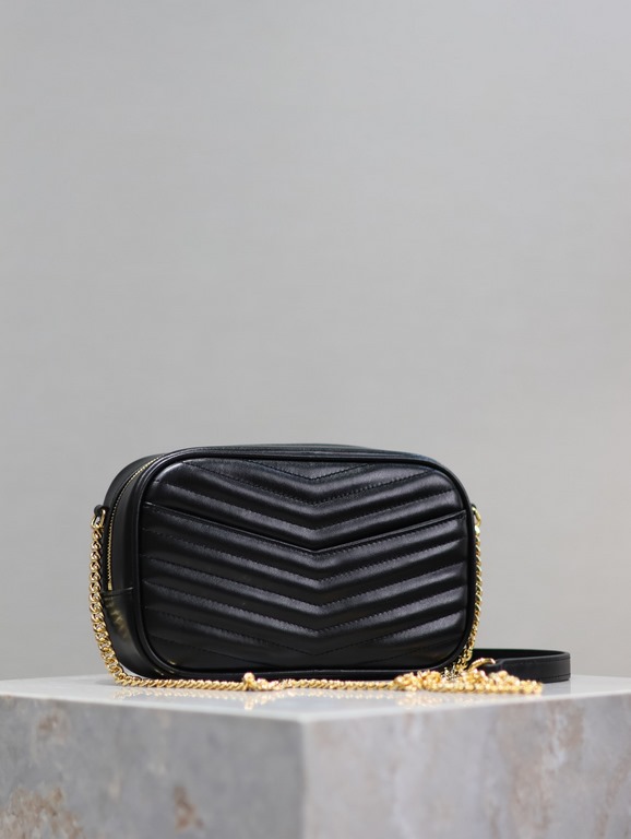 Black gold buckle cowhide-Lou mini bag new camera bagcrossbody bag!The Lou_ series camera bag is a unique interpretation of the French aesthetic! The soft cowhide leather material is very textured, small and exquisite, e