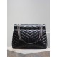 [Black Silver BuckleLouLou_LargeLook at a glance to fall into the large bag   self-weight sense of light capacity is very large Imported Italian delicate cowhide, flap magnetic buckle design is convenient and safe Variou