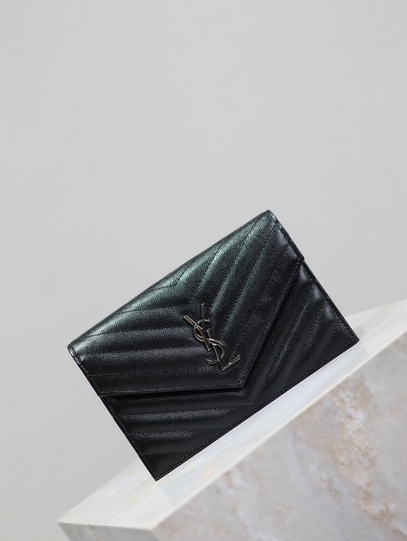 Black Silver Buckle Caviar_woc small size envelope bag is coming, when it comes to envelope bag, this one from Y family must have the name! The whole bag is made of Italian cowhide leather, with a three-dimensional shape