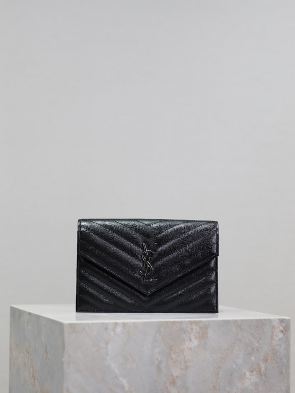 Black Silver Buckle Caviar_woc small size envelope bag is coming, when it comes to envelope bag, this one from Y family must have the name! The whole bag is made of Italian cowhide leather, with a three-dimensional shape