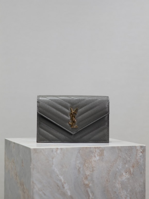 Gray Gold Button Caviar_woc small size envelope bag is coming, when it comes to envelope bag, this one from Y family must have the name! The whole bag is made of Italian cowhide leather, with a three-dimensional shape an