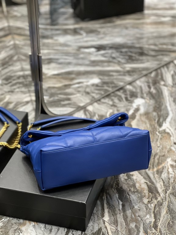 [In stock in secondsElectric Blue with Gold Buckle-               _ quilted lambskin bag, 100% lambskin production, soft and delicate feel, as if embracing the clouds   like feeling; classic Y family logo, chain and grom