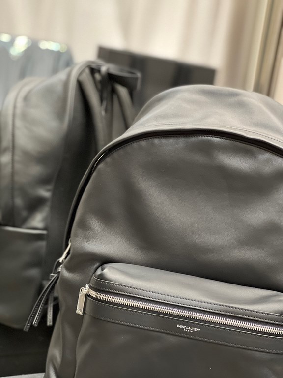 [In stock in seconds]  Shoulder bag arrived _ full leather modelsCounter limited launch Crafted to create this backpack, imported Italian cowhide, full leather models are very texture, very light and convenient, practica