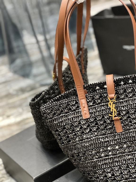 [In stock in seconds]  straw woven bag fast fallVegetable basket hollowed out straw tote bag_Y home exquisite Parisian style in this black straw woven tote bag in the best. logo directly using the L letter hooked in the 