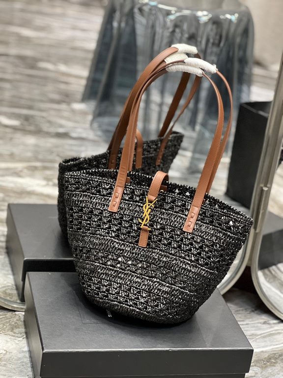 [In stock in seconds]  straw woven bag fast fallVegetable basket hollowed out straw tote bag_Y home exquisite Parisian style in this black straw woven tote bag in the best. logo directly using the L letter hooked in the 