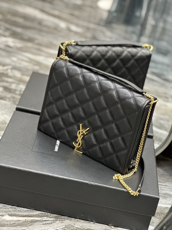 Becky_26cm Black#Becky quilted lambskin chain bag.This bag is one of the most beautiful pieces in the Love at First Sight collection! The diamond-shaped quilted pattern gives off a diamond-like luster! The gold Y logo st